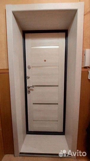 Дверь входная новая