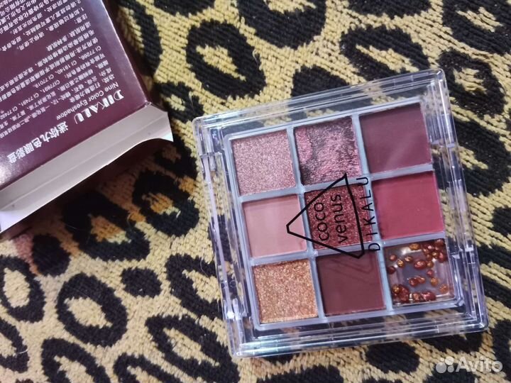 Тени для век