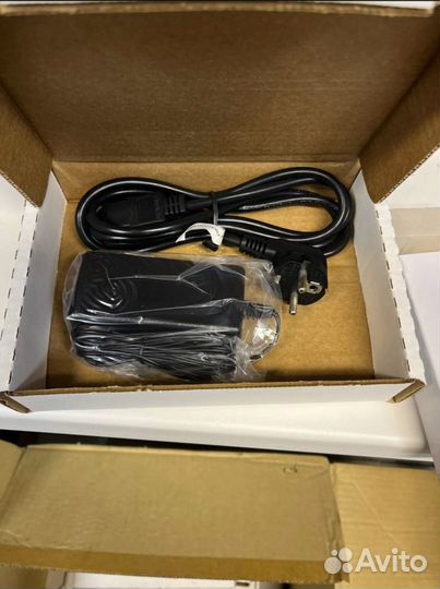 Конференц-телефон Polycom VVX 1500D