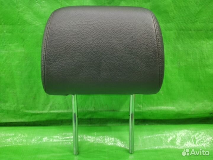 Подголовник лев. сиденья VW Touareg 02-10