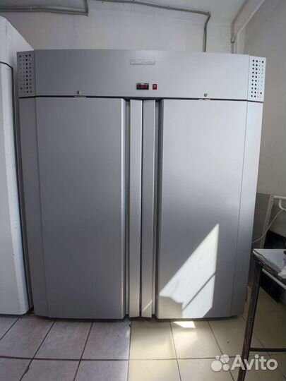 Холодильник carboma R1400