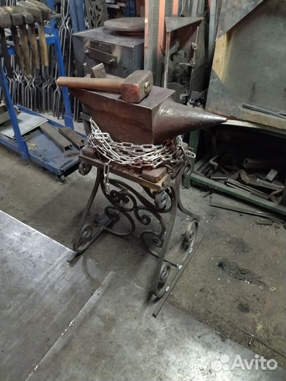 Мастер-классы и экскурсии в кузнице