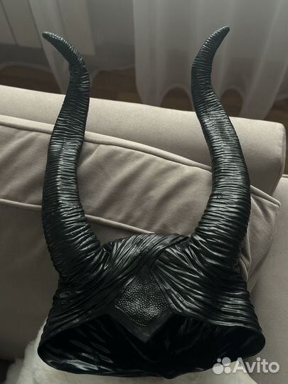 Рога малифисенты