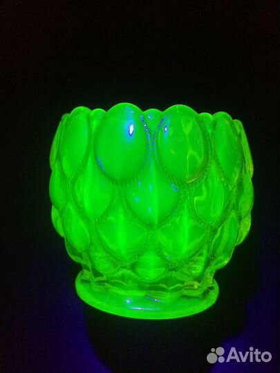 Урановое стекло