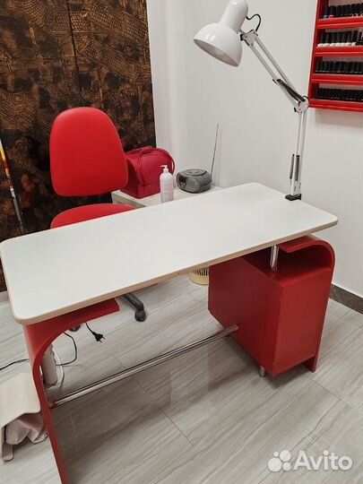 Стол для маникюра бу