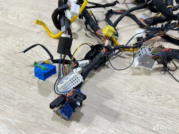 Проводка салонная Kia Ceed универсал G4FC 2012