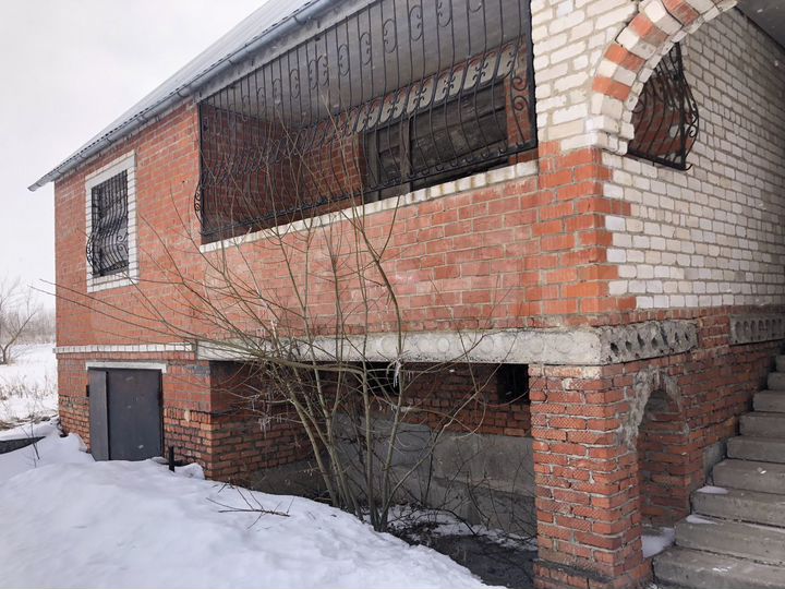 Коттедж 217 м² на участке 19 сот.