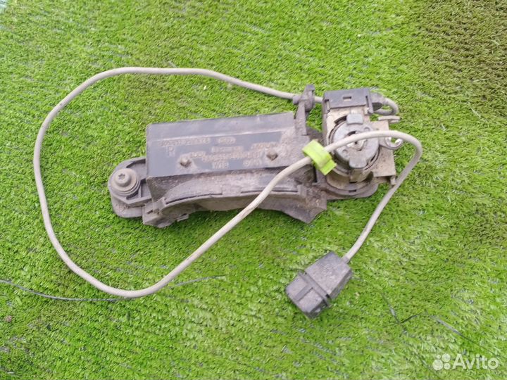 Ручка открывания двери наружная Audi A4 B5