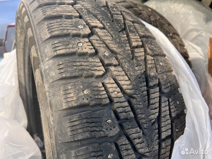 Nokian Tyres Hakkapeliitta 7 215/55 R18 99T