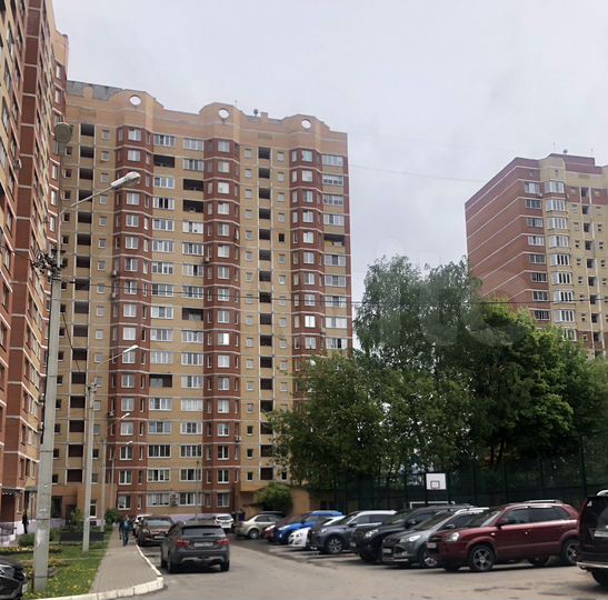 3-к. квартира, 85 м², 9/17 эт.