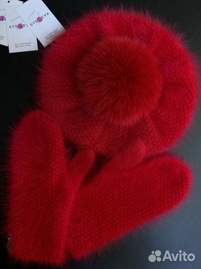 Берет и варежки из ангоры ручной работы