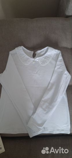 Блузка белая