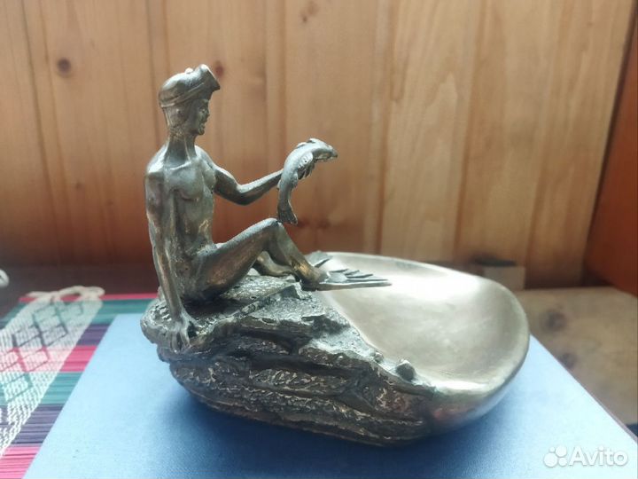 Бронзовая статуэтка СССР