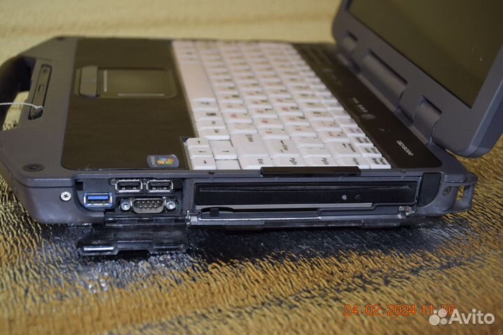 Ноутбук General Dynamics 8200