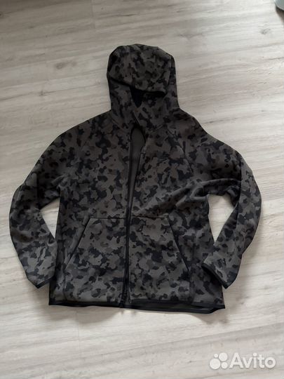 Nike tech fleece