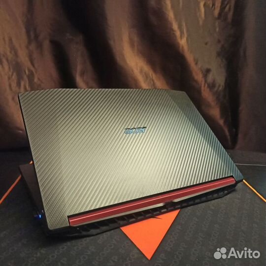 Ноутбук Acer Nitro 5 AN515-42-R8DY 2018 года