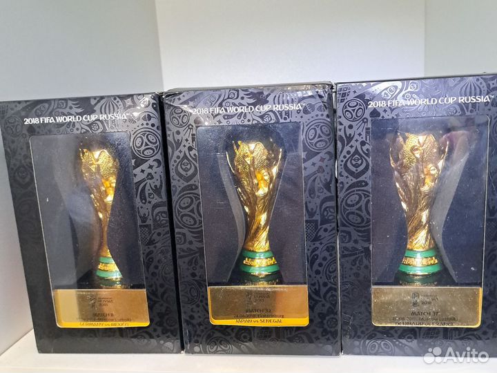 Кубок и стаканы Чемпионат мира по футболу 2018