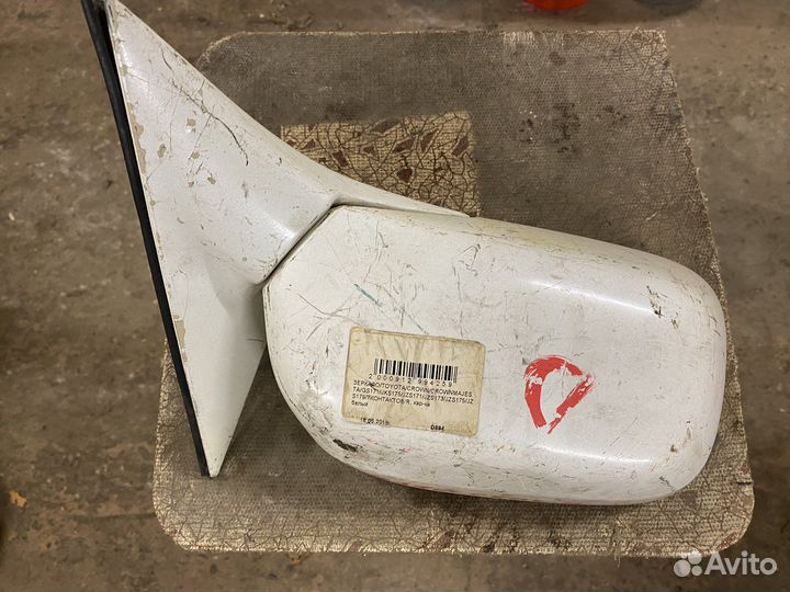 Зеркало правое Toyota Crown S170