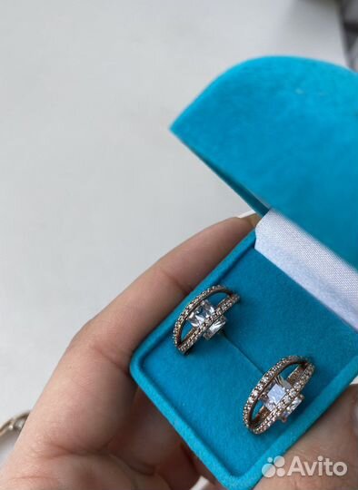 Серебряное кольцо