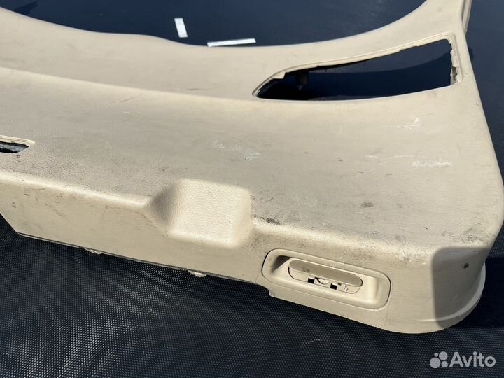 Обшивка двери багажника subaru tribeca