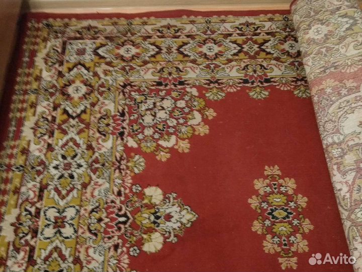 Ковер шерстяной