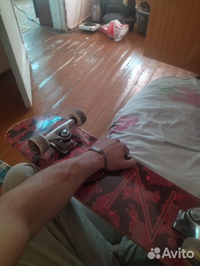 Скейтборд взрослый и детям подойдёт