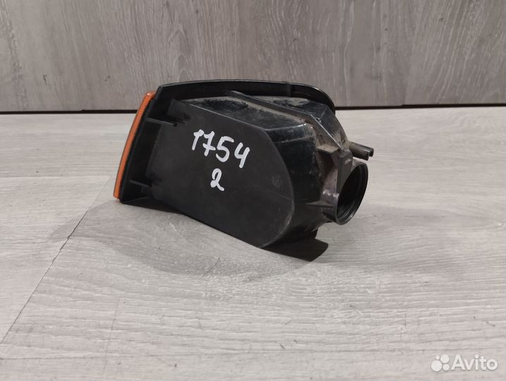 Поворотник правый seat toledo