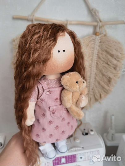 Кукла с гардеробом