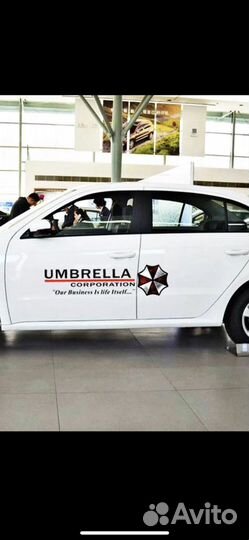 Наклейка на авто