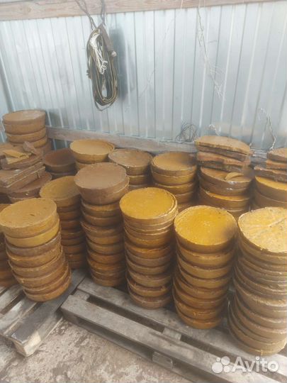 Воск пчелиный