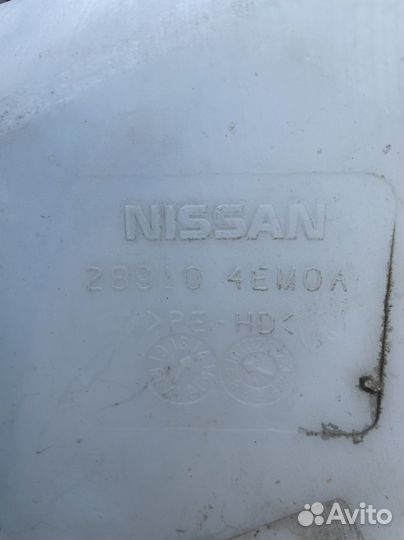 Бачок омывателя лобового стекла Nissan Qashqai J11