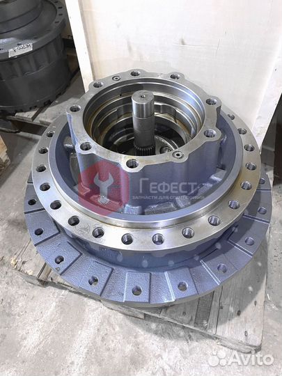 Бортовой редуктор Hitachi ZX350 9190221