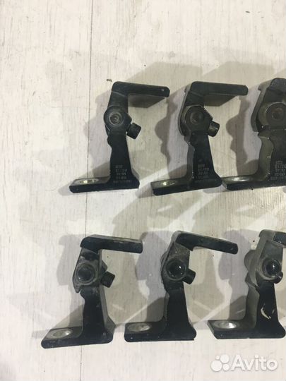 Петля двери volkswagen jetta 6 1.4 DSG седан