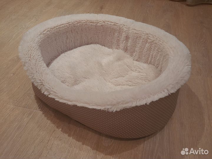 Лежанка для кошек