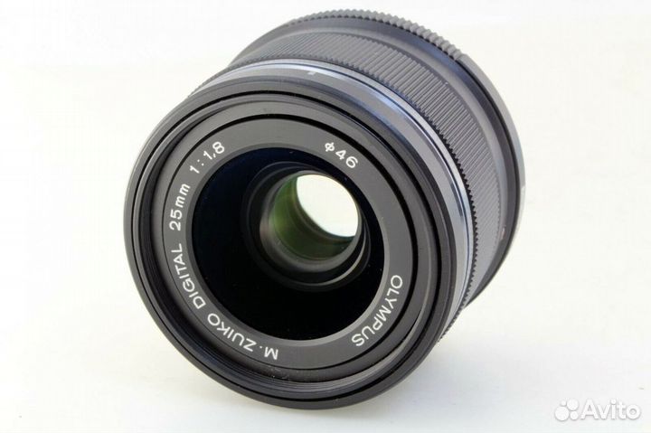 Olympus M.Zuiko 25mm f/1.8