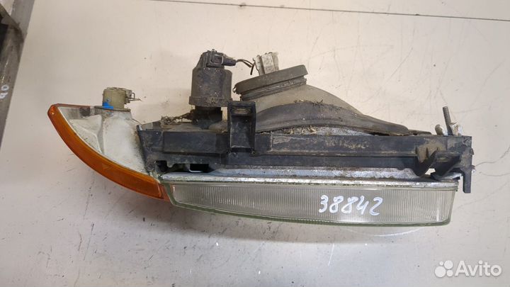 Фара (передняя) Volkswagen Transporter 4, 2000