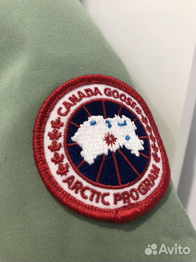 Новая зимняя куртка Canada Goose 4-5 лет оригинал