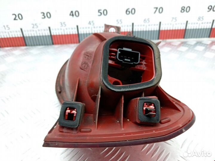 Фонарь задний левый для Volkswagen Passat 6