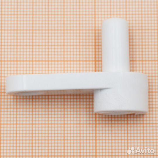 Упор петли нижний правый Indesit, код C00857183