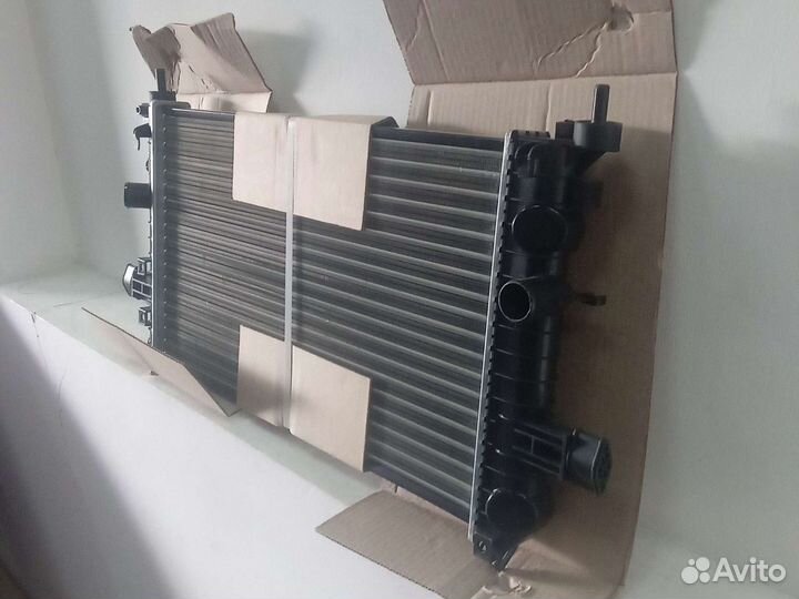 Радиатор двс opel astra H / zafira B 2004-2010
