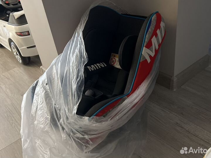 Автокресло minicuper/ bmw