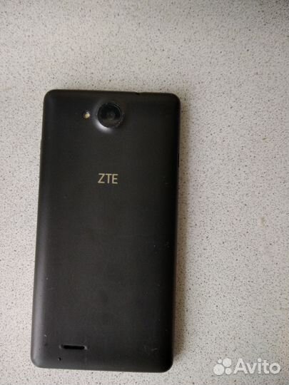 Смартфон ZTE Blade GF3