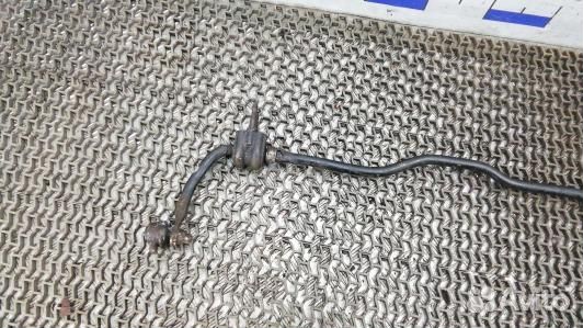 Стабилизатор поперечной устойчивости заднего моста