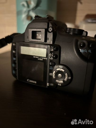 Зеркальный фотоаппарат canon