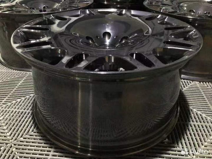 Кованные диски R22 Brabus Monoblock M для Гелика