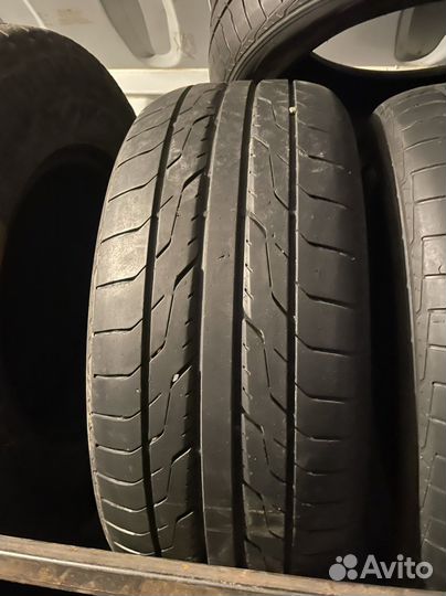 Toyo DRB 215/50 R17