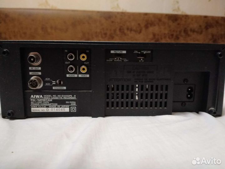 Видеомагнитофон aiwa