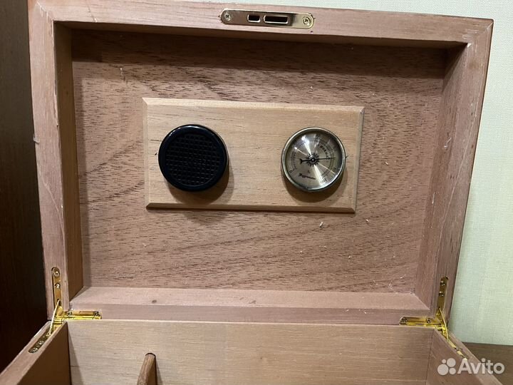 Хьюмидор шкатулка для сигар
