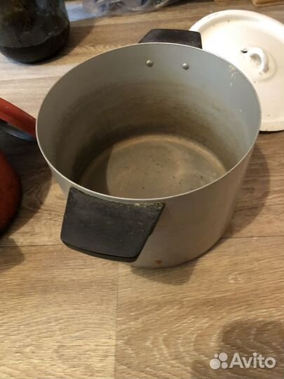 Сковородка и кастрюля