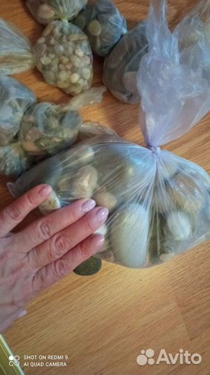 Грунт, галька для аквариума ковриков